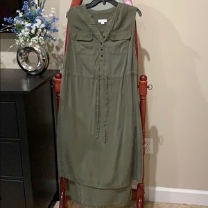 Liz Lange Maternity Short Sleeve Hi-Low Dress